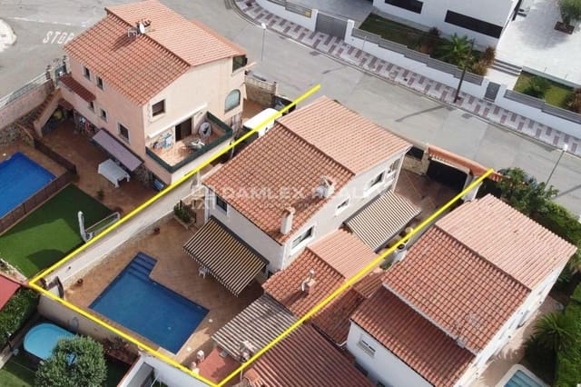 5 chambre Villa/Maison à vendre à Platja d'Aro, Castell-Platja d'Aro avec piscine - 590 000 € (Ref: 9020907)