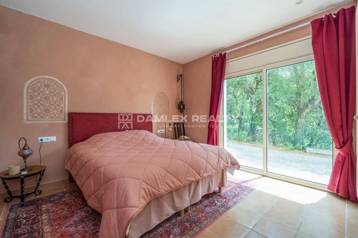 5 bedroom Villa for sale in Platja d'Aro with pool - € 1,050,000 (Ref: 9026346)