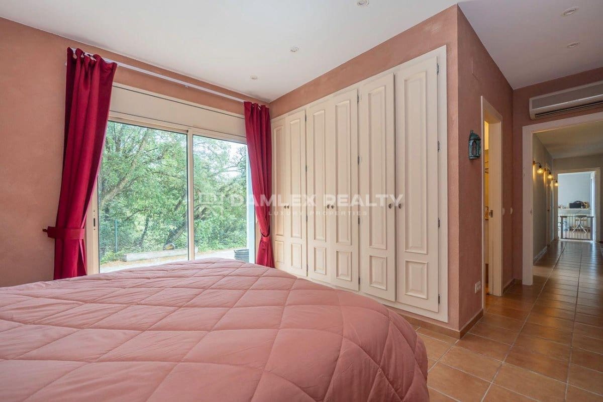 5 bedroom Villa for sale in Platja d'Aro with pool - € 1,050,000 (Ref: 9026346)