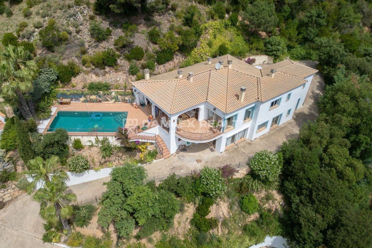 5 bedroom Villa for sale in Platja d'Aro with pool - € 1,050,000 (Ref: 9026346)