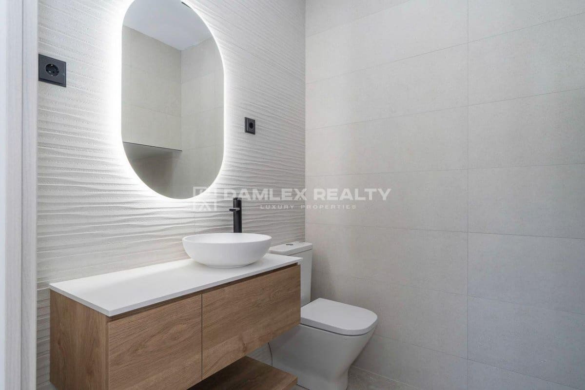 4 soveværelse Villa til salg i S'Agaro med swimmingpool - € 1.295.000 (Ref: 9057009)