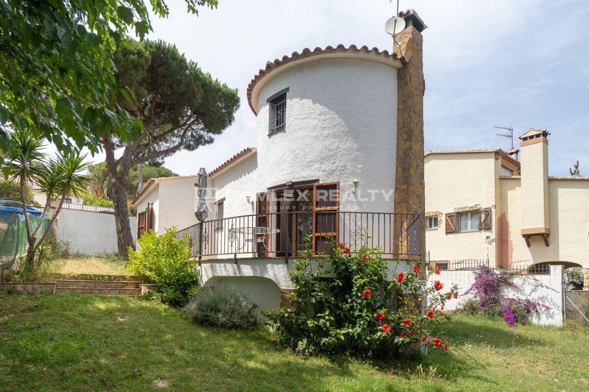 3 slaapkamer Villa te koop in Calonge i Sant Antoni - € 425.000 (Ref: 9061062)