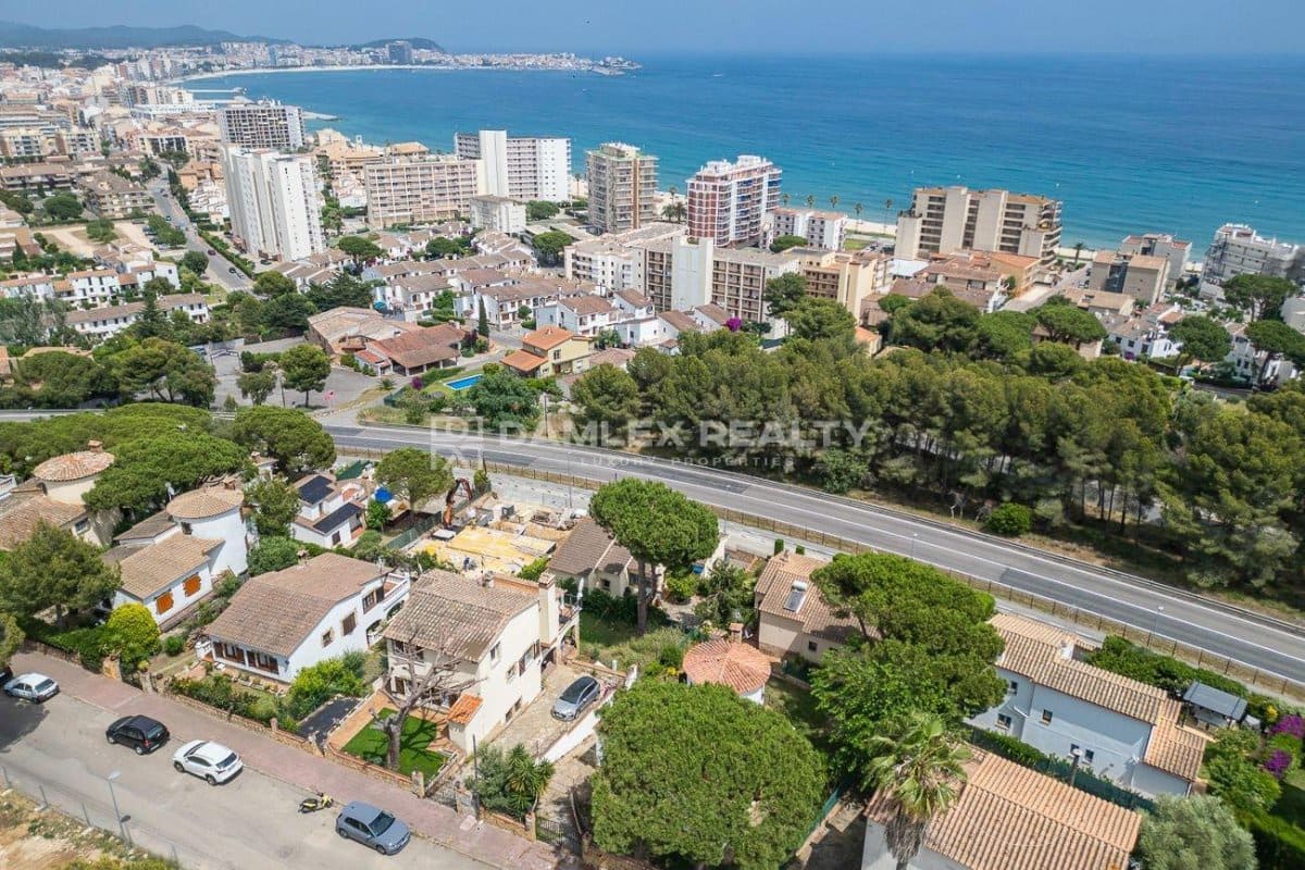 3 slaapkamer Villa te koop in Calonge i Sant Antoni - € 425.000 (Ref: 9061062)