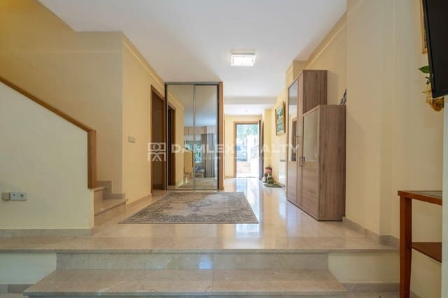 4 quarto Moradia para venda em Platja d'Aro, Castell-Platja d'Aro com piscina - 500 000 € (Ref: 9072906)