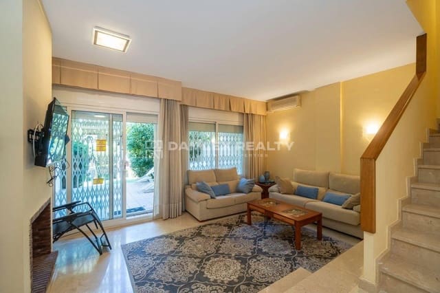 4 quarto Moradia para venda em Platja d'Aro, Castell-Platja d'Aro com piscina - 500 000 € (Ref: 9072906)