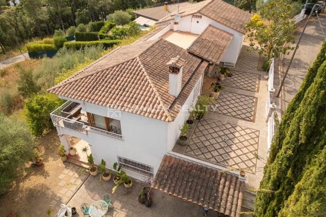 6 chambre Villa/Maison à vendre à Santa Cristina d'Aro avec piscine - 1 150 000 € (Ref: 9094836)