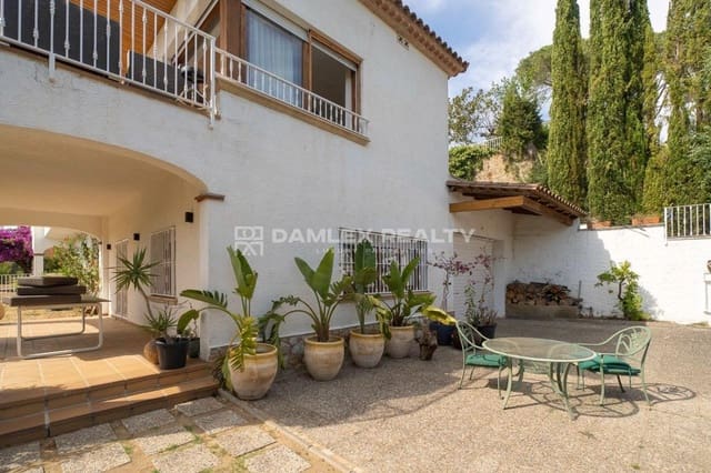 6 chambre Villa/Maison à vendre à Santa Cristina d'Aro avec piscine - 1 150 000 € (Ref: 9094836)