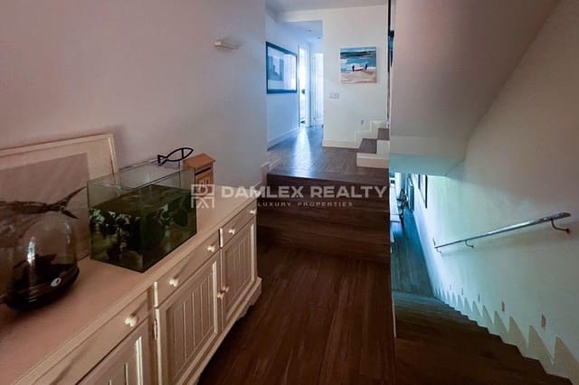 4 soveværelse Villa til salg i Llafranc, Palafrugell med swimmingpool - € 1.150.000 (Ref: 9096275)