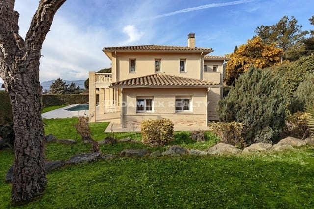 4 quarto Moradia para venda em Platja d'Aro, Castell-Platja d'Aro com piscina - 1 300 000 € (Ref: 9115553)