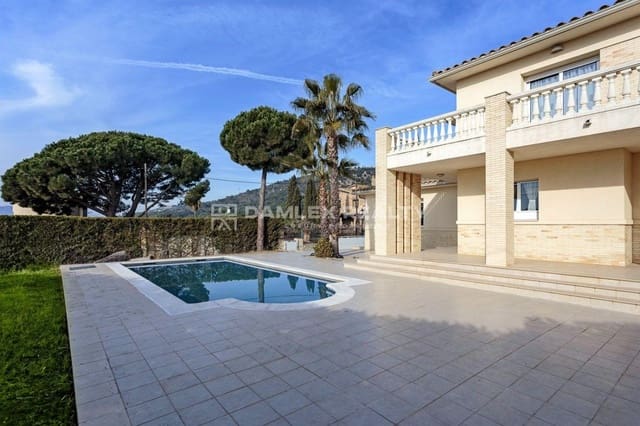4 quarto Moradia para venda em Platja d'Aro, Castell-Platja d'Aro com piscina - 1 300 000 € (Ref: 9115553)