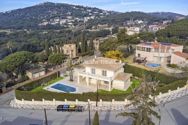 4 quarto Moradia para venda em Platja d'Aro, Castell-Platja d'Aro com piscina - 1 300 000 € (Ref: 9115553)