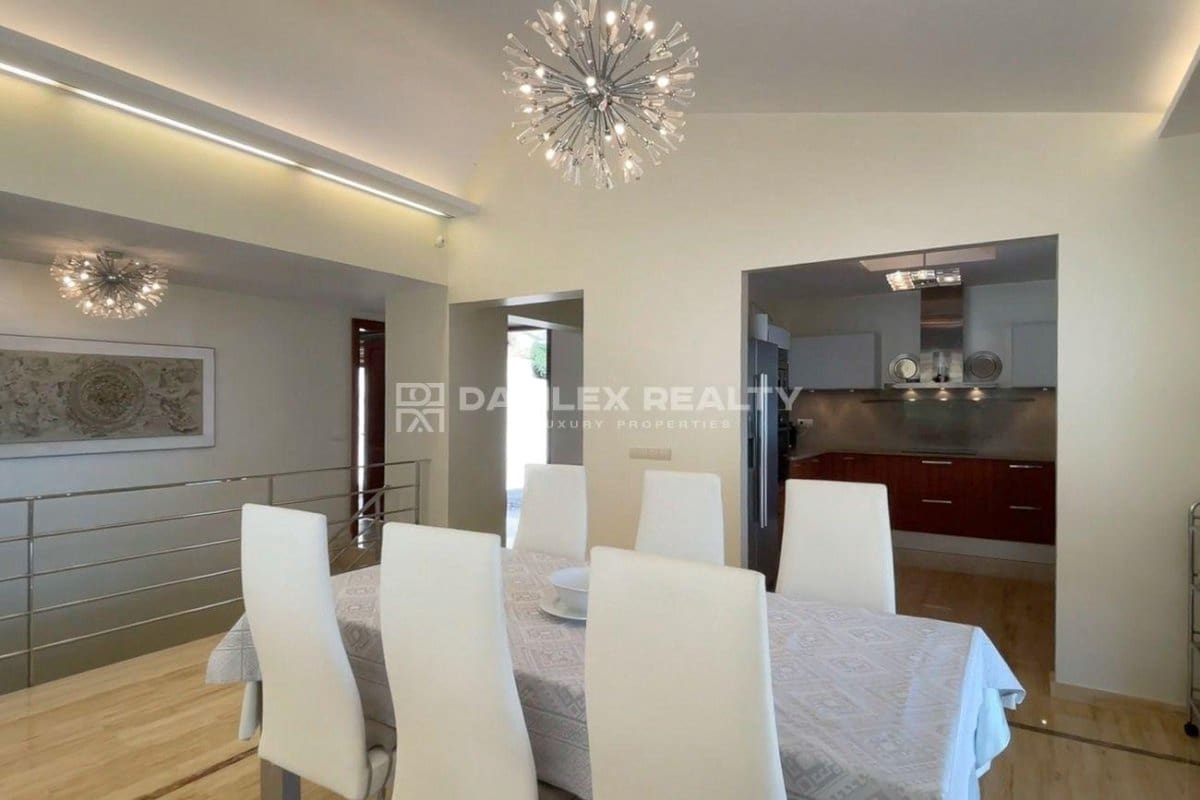 5 slaapkamer Villa te koop in Sant Feliu de Guixols met zwembad - € 3.000.000 (Ref: 9141925)