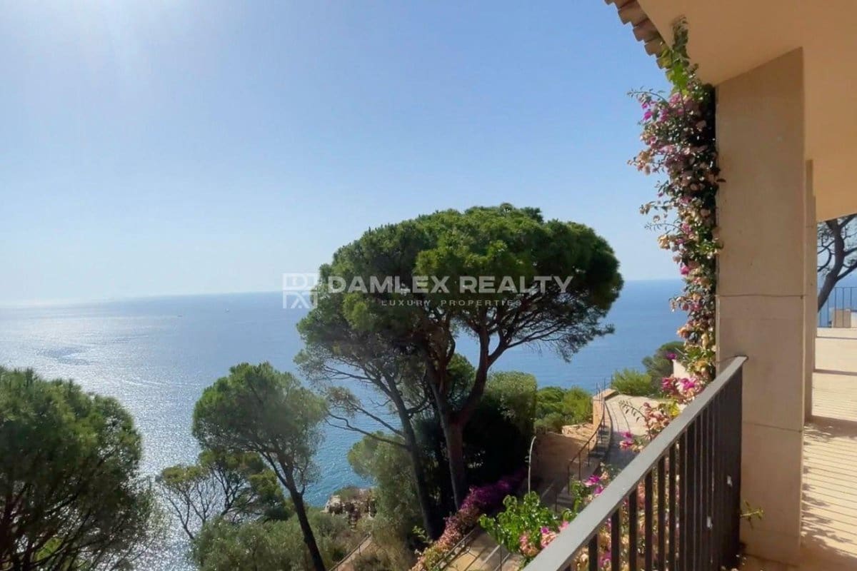 5 slaapkamer Villa te koop in Sant Feliu de Guixols met zwembad - € 3.000.000 (Ref: 9141925)