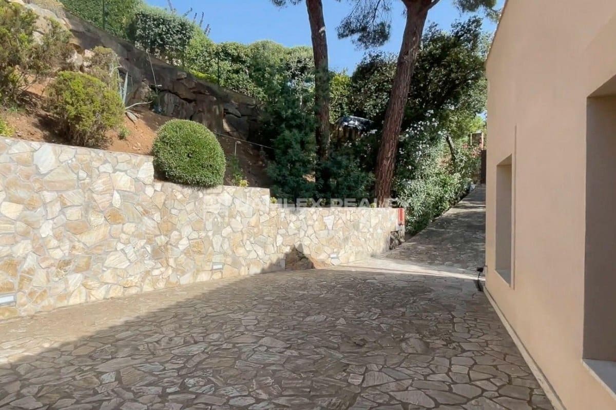 5 slaapkamer Villa te koop in Sant Feliu de Guixols met zwembad - € 3.000.000 (Ref: 9141925)