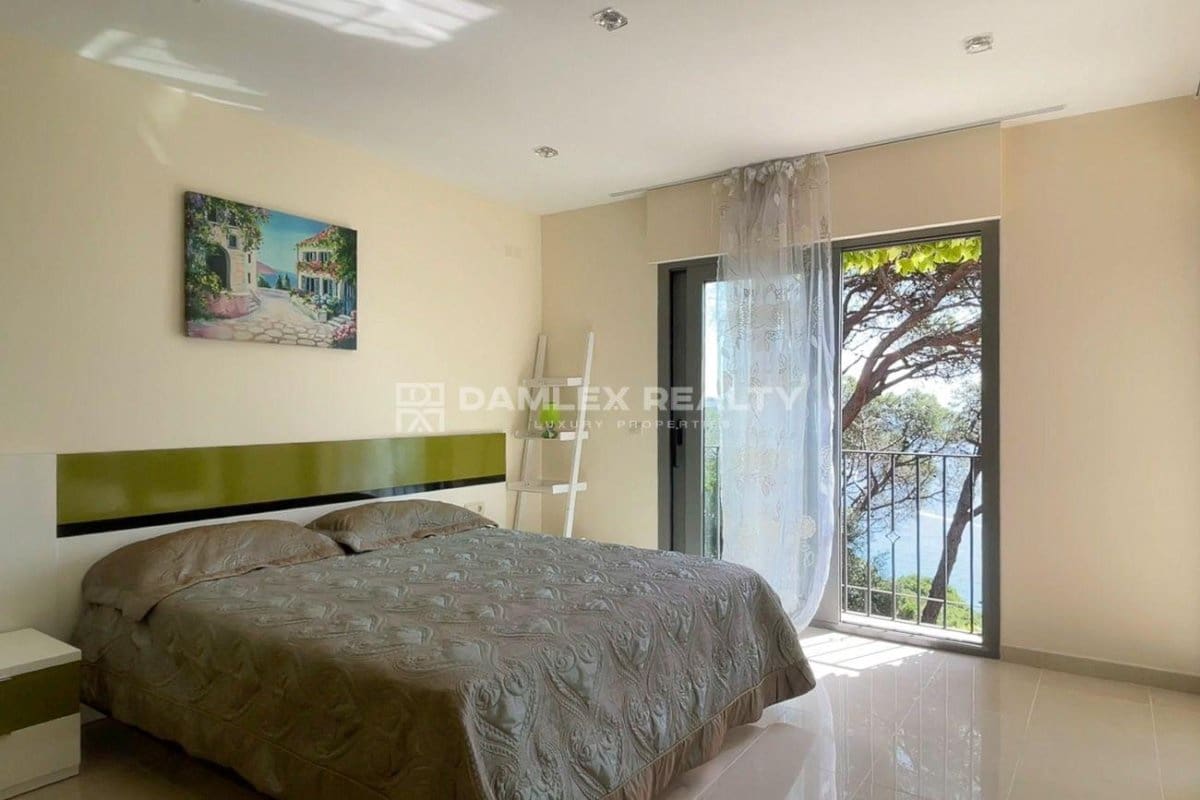 5 slaapkamer Villa te koop in Sant Feliu de Guixols met zwembad - € 3.000.000 (Ref: 9141925)