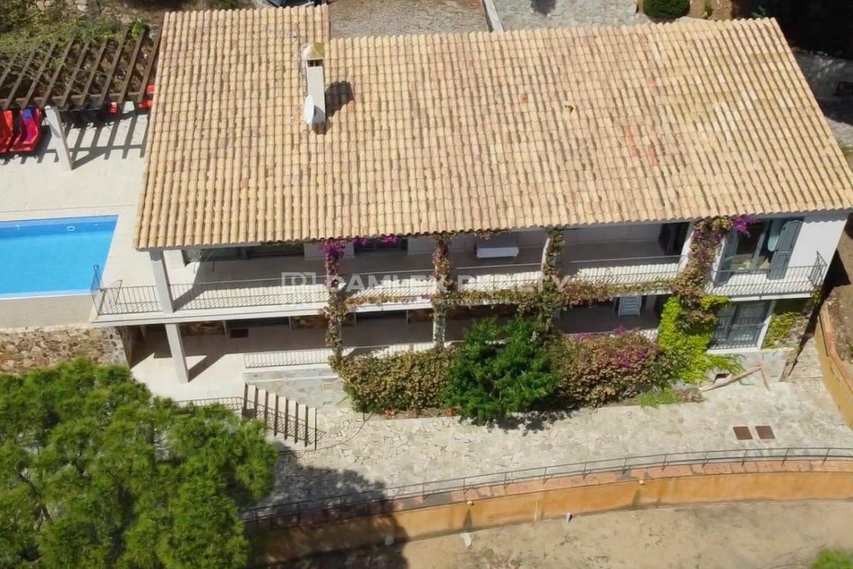 5 slaapkamer Villa te koop in Sant Feliu de Guixols met zwembad - € 3.000.000 (Ref: 9141925)