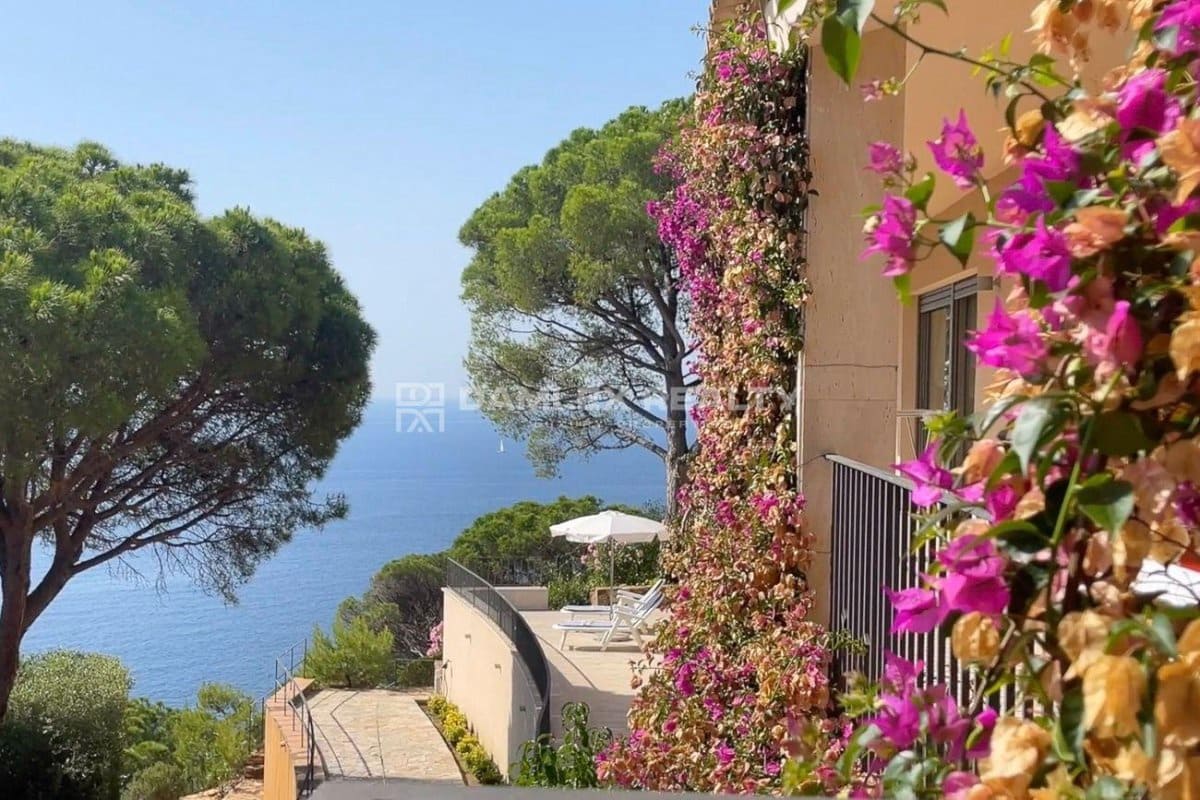 5 slaapkamer Villa te koop in Sant Feliu de Guixols met zwembad - € 3.000.000 (Ref: 9141925)