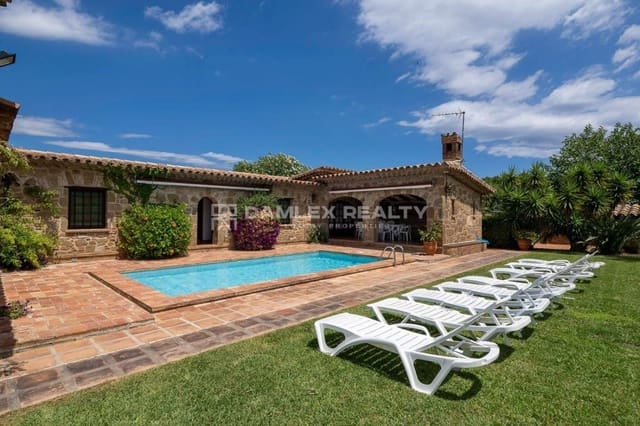 3 bedroom Villa for sale in Platja d'Aro, Castell-Platja d'Aro with pool - € 1,400,000 (Ref: 9145817)