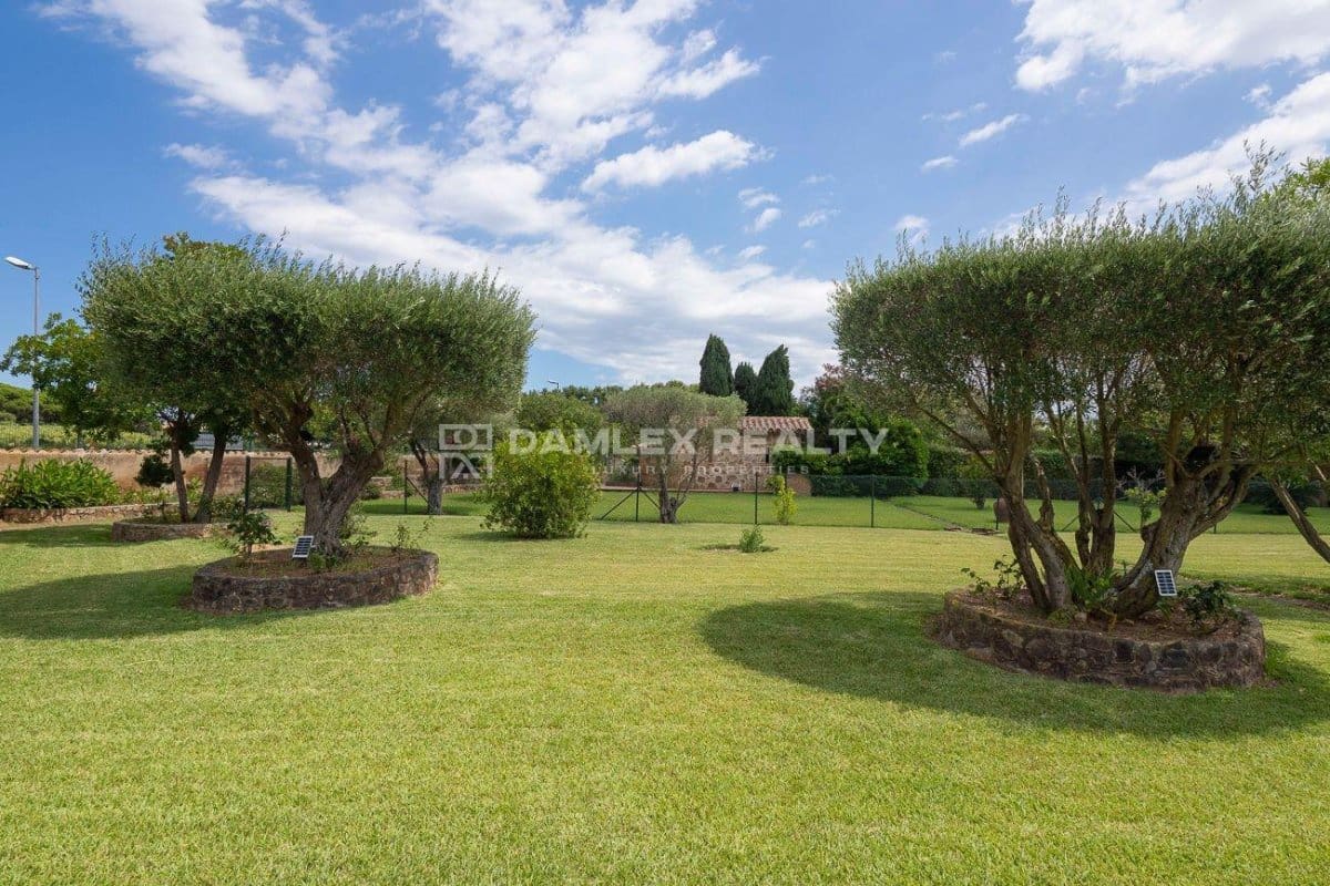 3 sypialnia Willa na sprzedaż w Platja d'Aro z basenem - 1 400 000 € (Ref: 9145817)