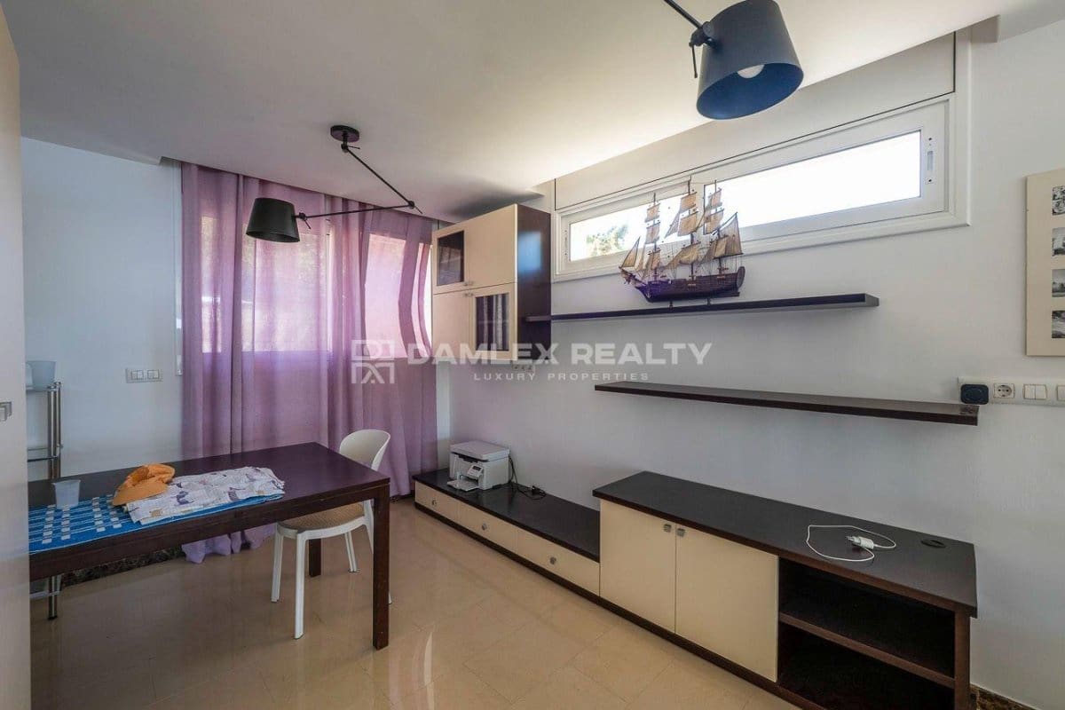 5 soveværelse Villa til salg i Lloret de Mar med swimmingpool garage - € 950.000 (Ref: 9152729)