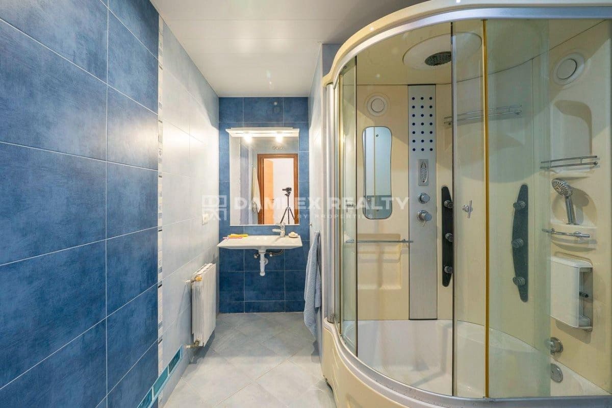 5 soveværelse Villa til salg i Lloret de Mar med swimmingpool garage - € 950.000 (Ref: 9152729)