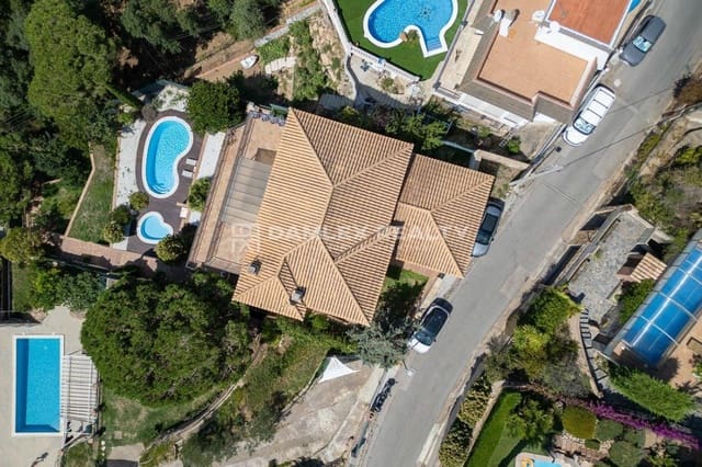 5 chambre Villa/Maison à vendre à Lloret de Mar avec piscine garage - 950 000 € (Ref: 9152729)