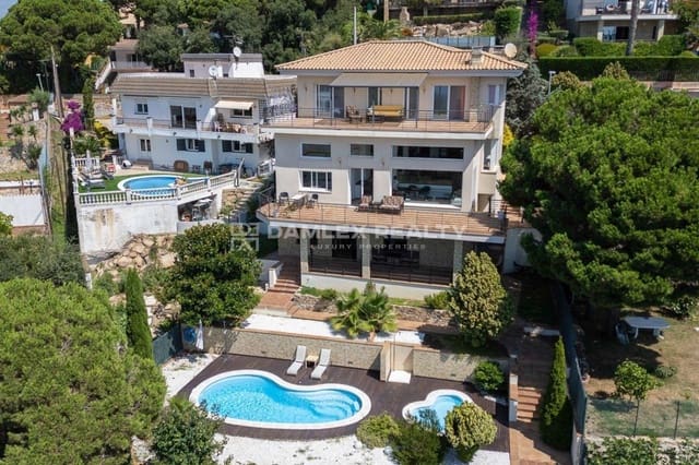 5 chambre Villa/Maison à vendre à Lloret de Mar avec piscine garage - 950 000 € (Ref: 9152729)