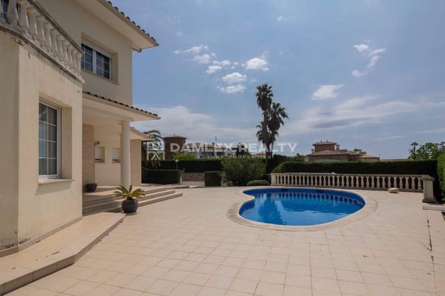 4 soveværelse Villa til salg i Platja d'Aro, Castell-Platja d'Aro med swimmingpool - € 1.250.000 (Ref: 9154439)