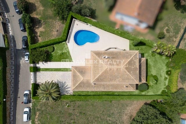 4 soveværelse Villa til salg i Platja d'Aro, Castell-Platja d'Aro med swimmingpool - € 1.250.000 (Ref: 9154439)