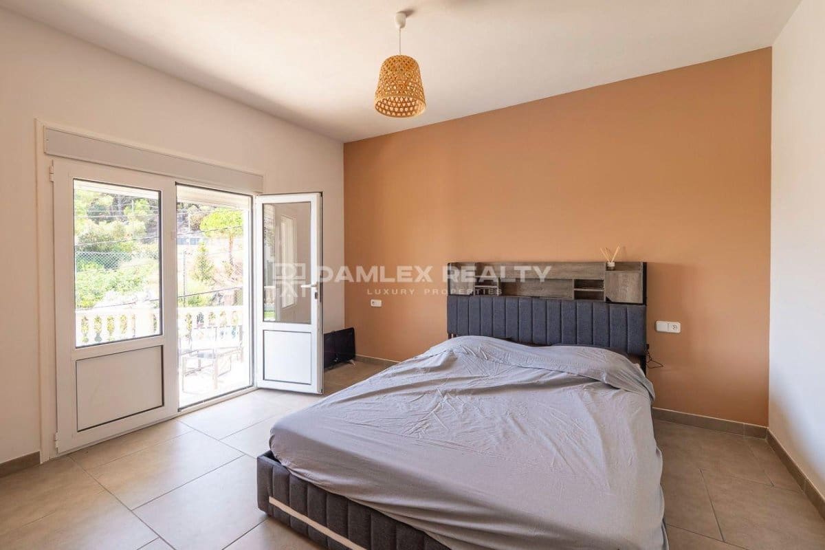 5 slaapkamer Villa te koop in Lloret de Mar met zwembad garage - € 978.000 (Ref: 9220362)