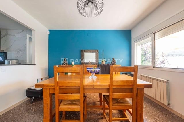 5 soveværelse Villa til salg i Lloret de Mar med swimmingpool garage - € 978.000 (Ref: 9220362)