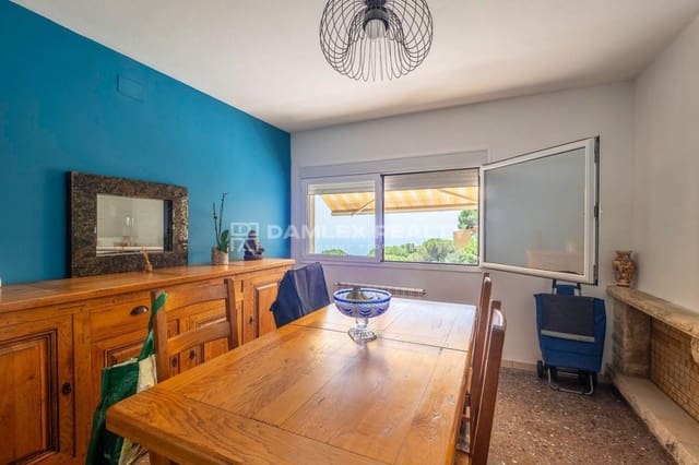 5 soveværelse Villa til salg i Lloret de Mar med swimmingpool garage - € 978.000 (Ref: 9220362)