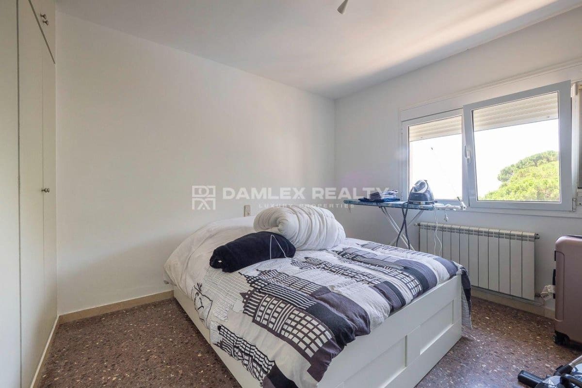 5 slaapkamer Villa te koop in Lloret de Mar met zwembad garage - € 978.000 (Ref: 9220362)