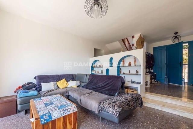 5 soveværelse Villa til salg i Lloret de Mar med swimmingpool garage - € 978.000 (Ref: 9220362)