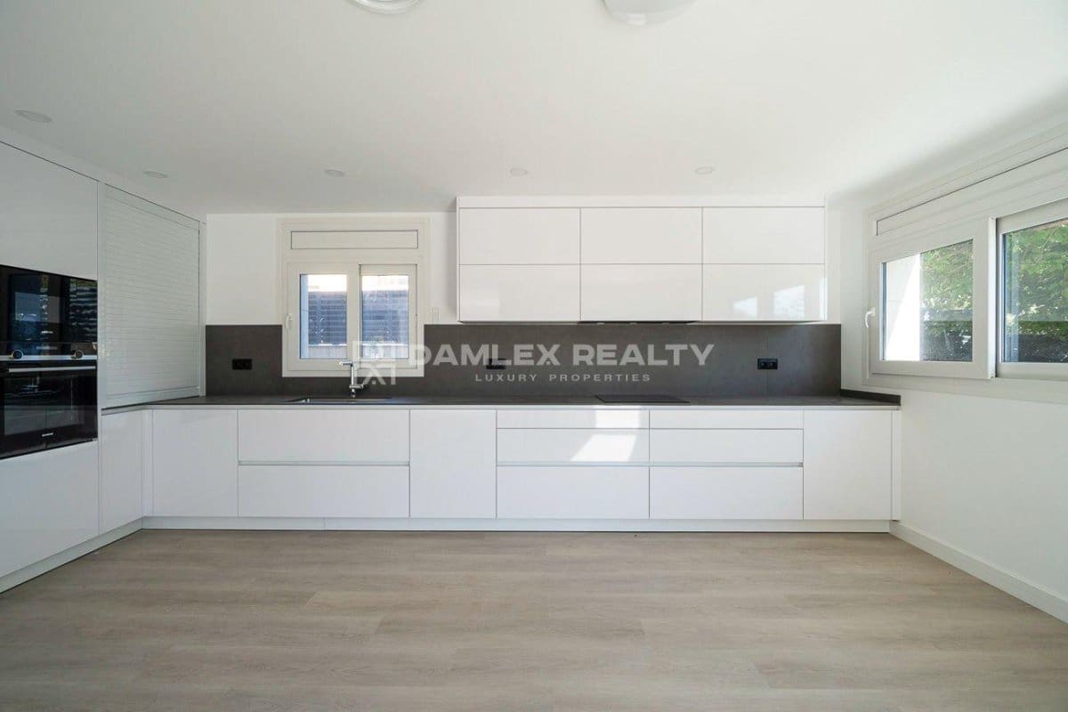 5 bedroom Villa for sale in Palamos with pool - € 1,850,000 (Ref: 9243477)