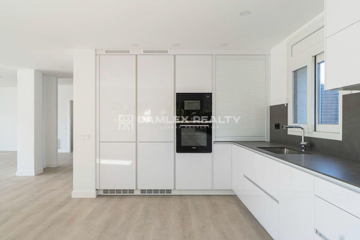 5 bedroom Villa for sale in Palamos with pool - € 1,850,000 (Ref: 9243477)