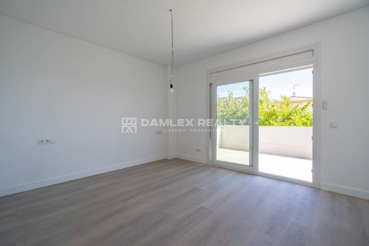 5 bedroom Villa for sale in Palamos with pool - € 1,850,000 (Ref: 9243477)