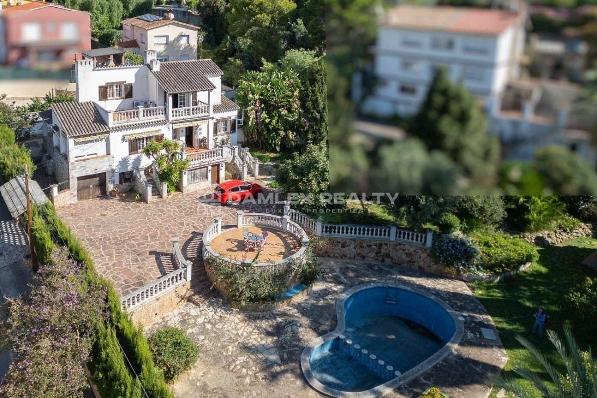 6 slaapkamer Villa te koop in Lloret de Mar met zwembad garage - € 750.000 (Ref: 9247506)