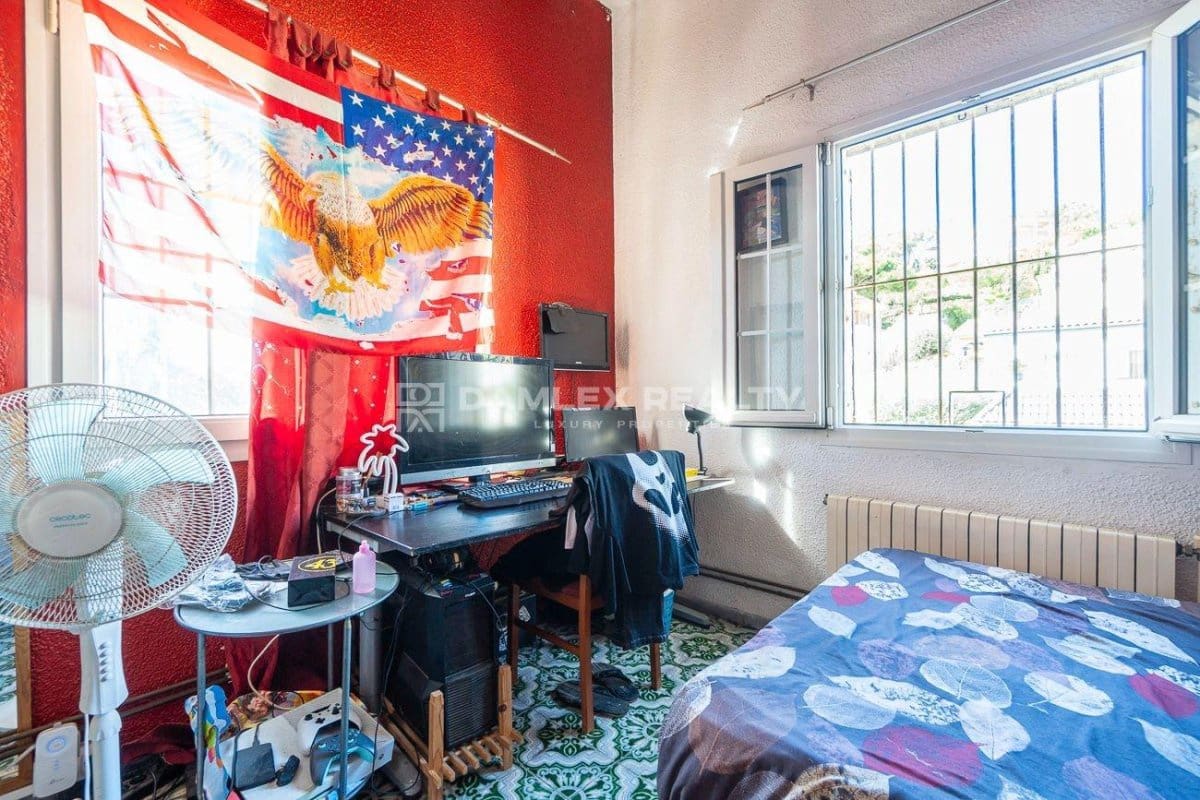 6 slaapkamer Villa te koop in Lloret de Mar met zwembad garage - € 750.000 (Ref: 9247506)