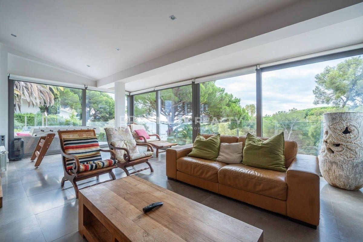 7 bedroom Villa for sale in Blanes with pool garage - € 1,695,000 (Ref: 9266538)