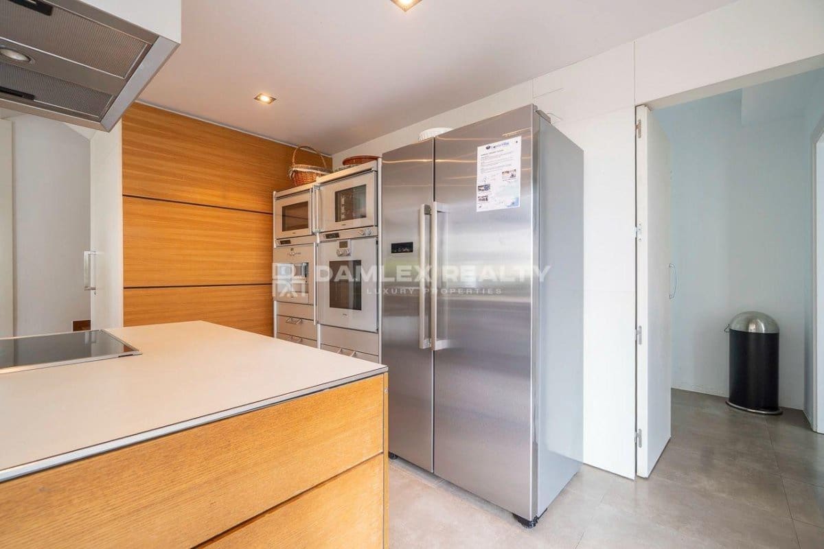 7 bedroom Villa for sale in Blanes with pool garage - € 1,695,000 (Ref: 9266538)