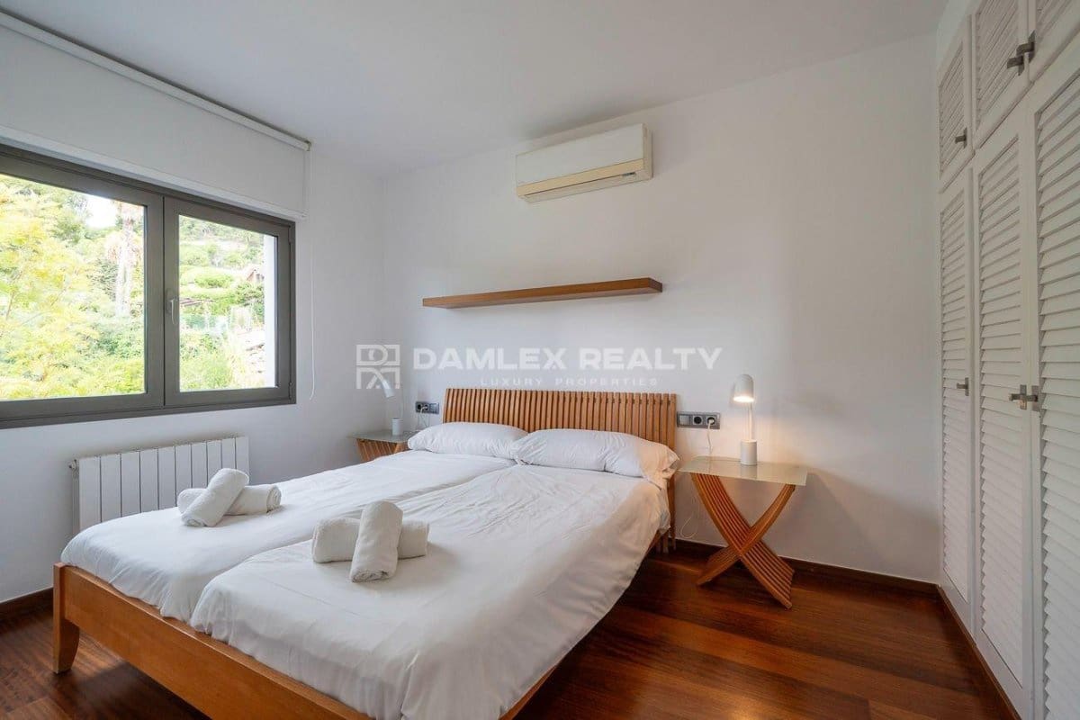 7 bedroom Villa for sale in Blanes with pool garage - € 1,695,000 (Ref: 9266538)