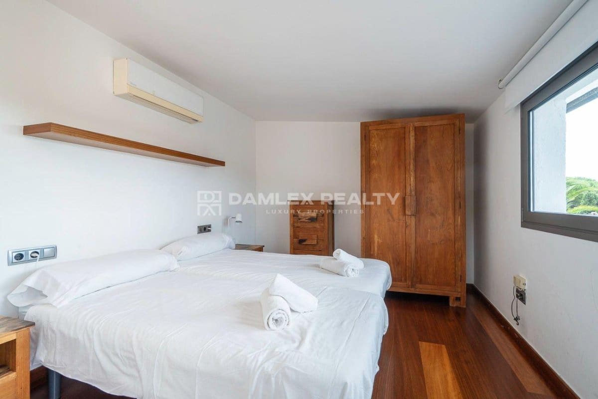 7 bedroom Villa for sale in Blanes with pool garage - € 1,695,000 (Ref: 9266538)