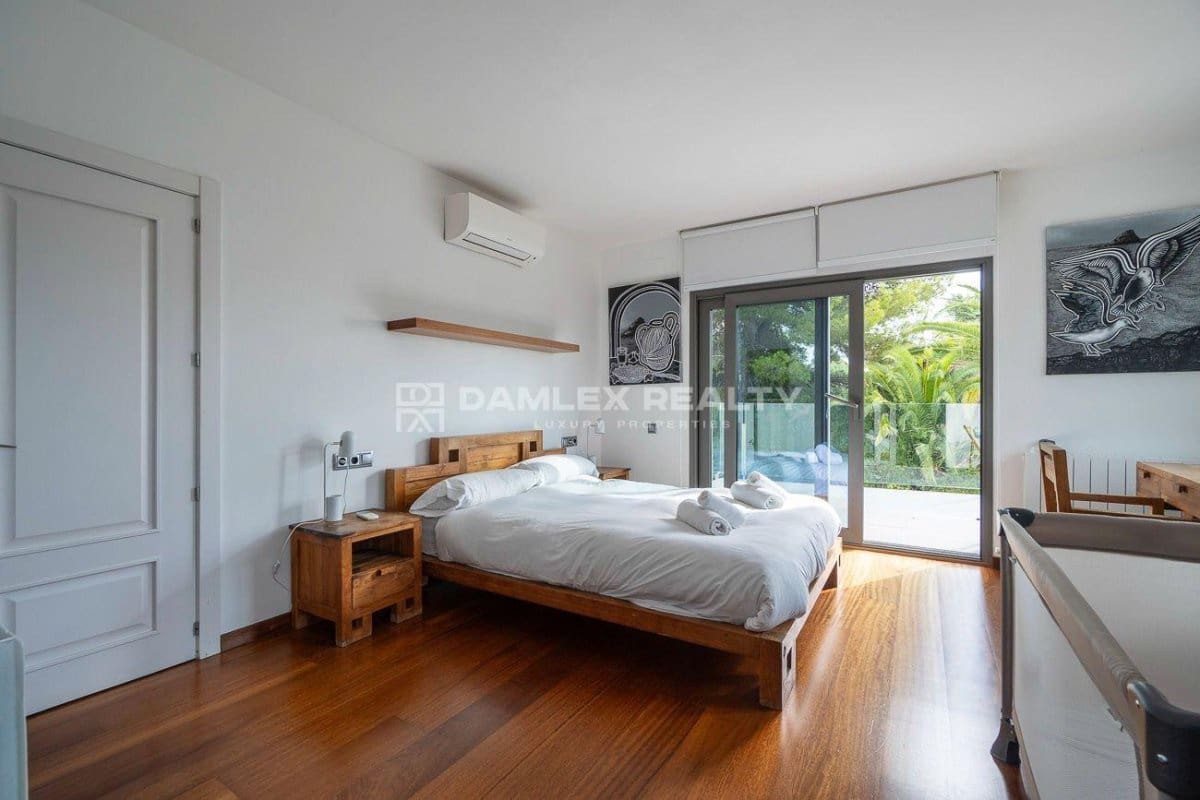 7 bedroom Villa for sale in Blanes with pool garage - € 1,695,000 (Ref: 9266538)