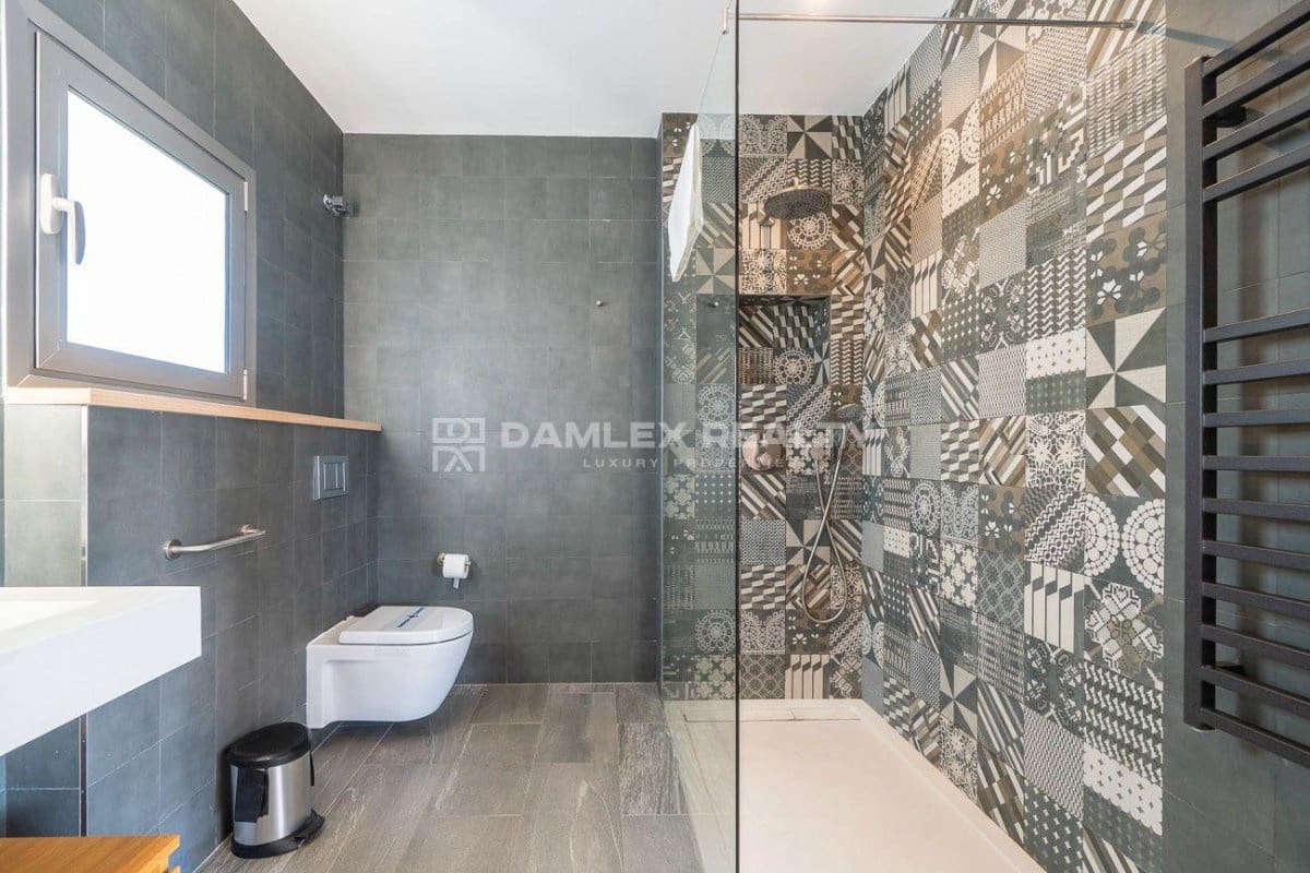 7 bedroom Villa for sale in Blanes with pool garage - € 1,695,000 (Ref: 9266538)