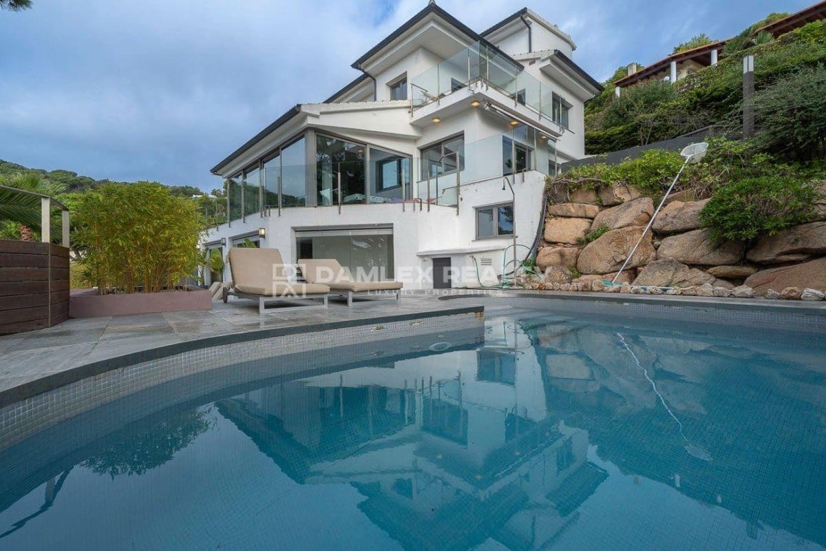 7 bedroom Villa for sale in Blanes with pool garage - € 1,695,000 (Ref: 9266538)