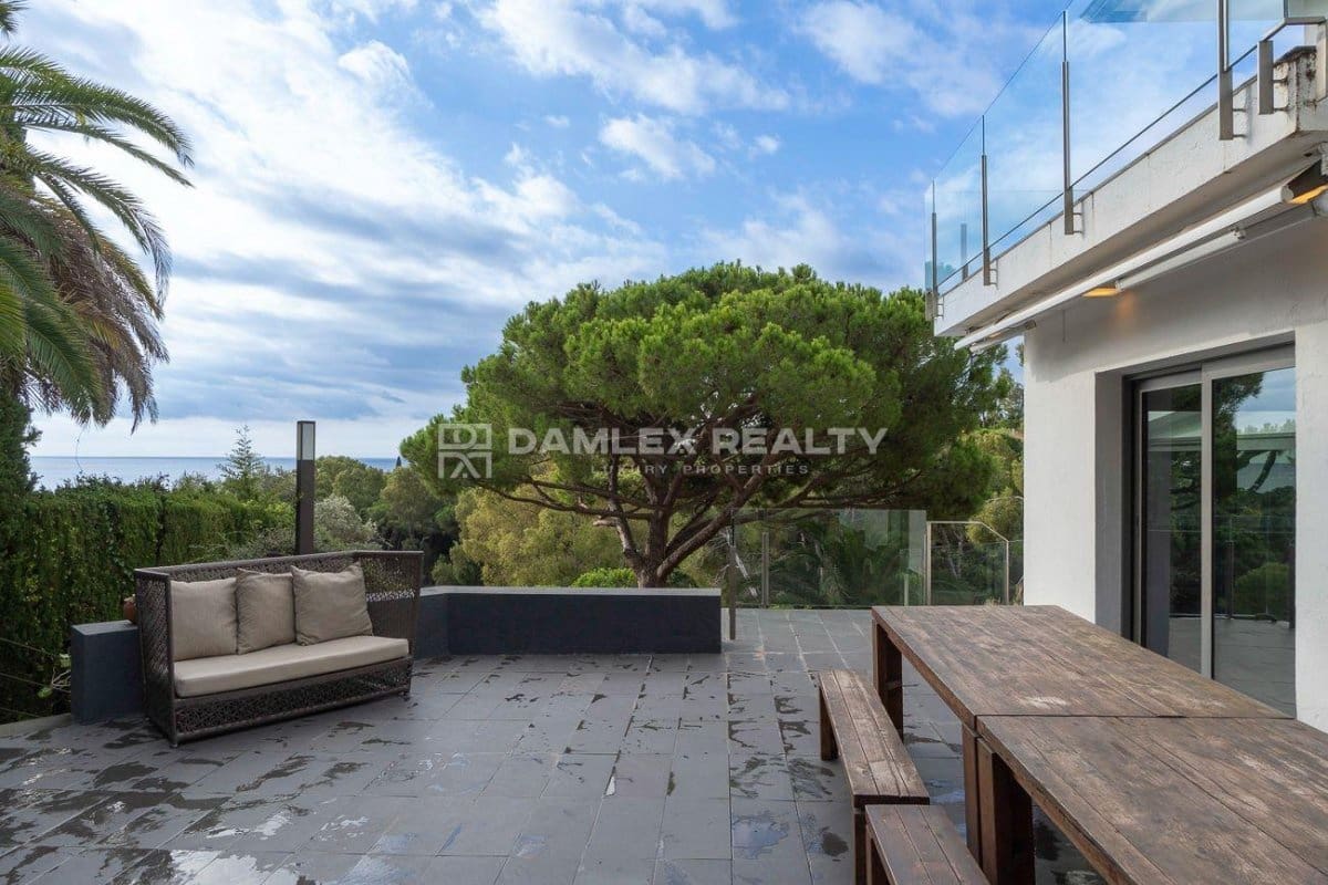 7 bedroom Villa for sale in Blanes with pool garage - € 1,695,000 (Ref: 9266538)