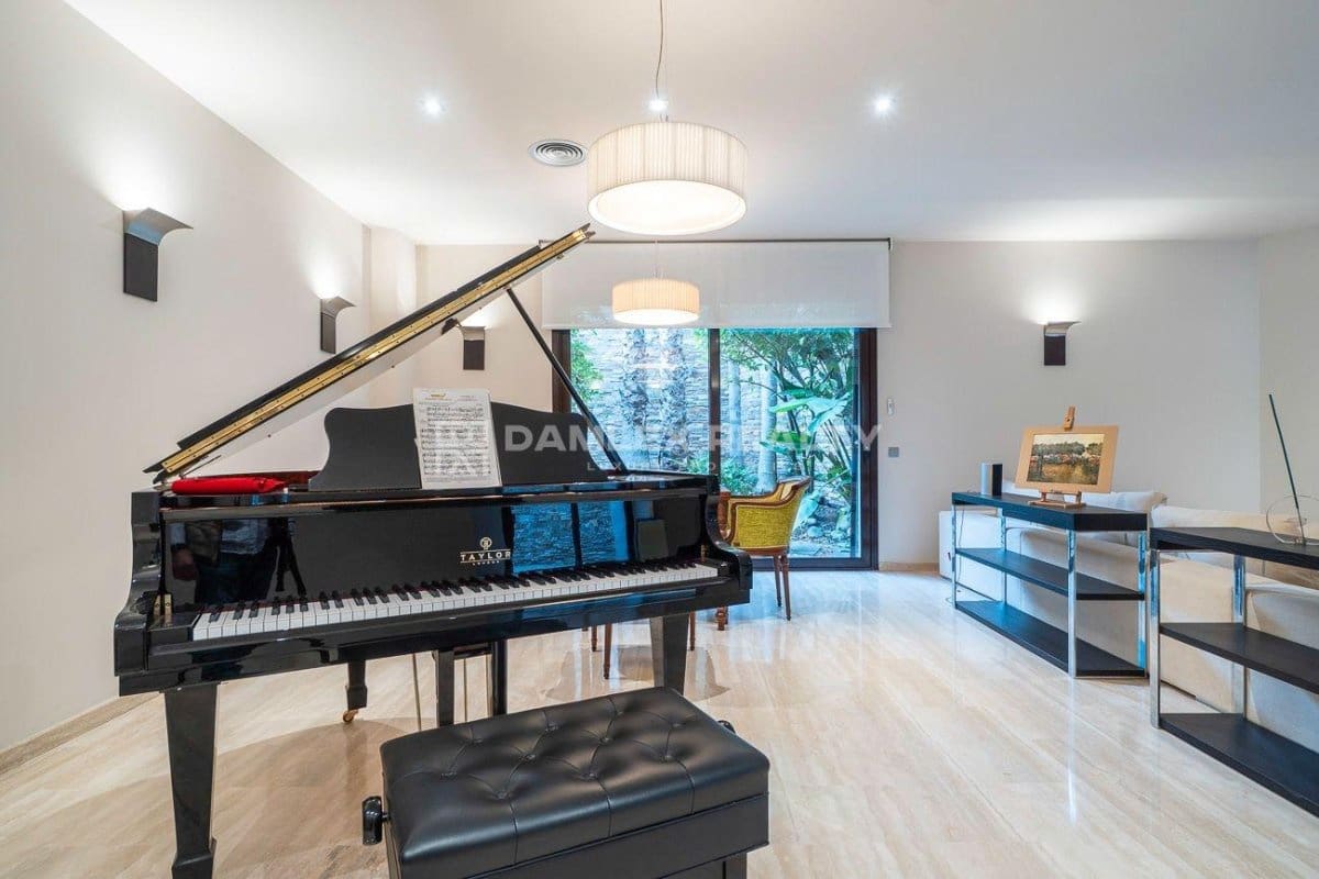 5 soveværelse Villa til salg i Santa Cristina d'Aro med swimmingpool - € 2.100.000 (Ref: 9273153)