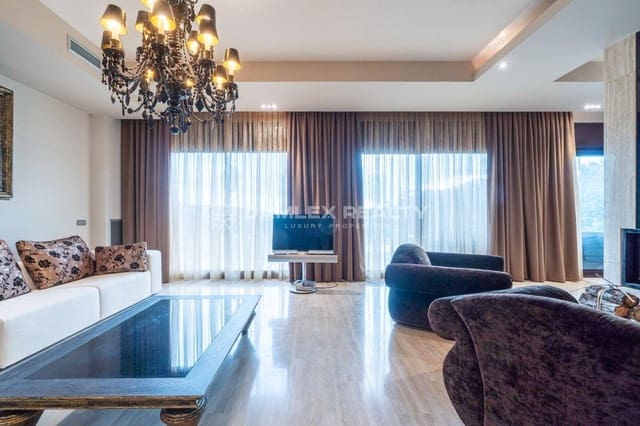 5 chambre Villa/Maison à vendre à Santa Cristina d'Aro avec piscine - 2 100 000 € (Ref: 9273153)