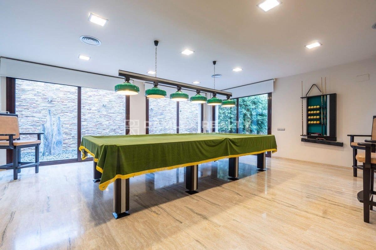 5 soveværelse Villa til salg i Santa Cristina d'Aro med swimmingpool - € 2.100.000 (Ref: 9273153)